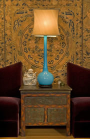 A close-up of the sitting area lamp A close-up of the sitting area lamp